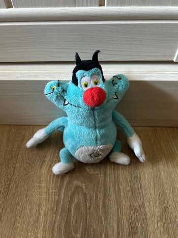 Peluche Oggy et les cafards/ stuffy Oggy and the cockroaches / tres bon état / good condition