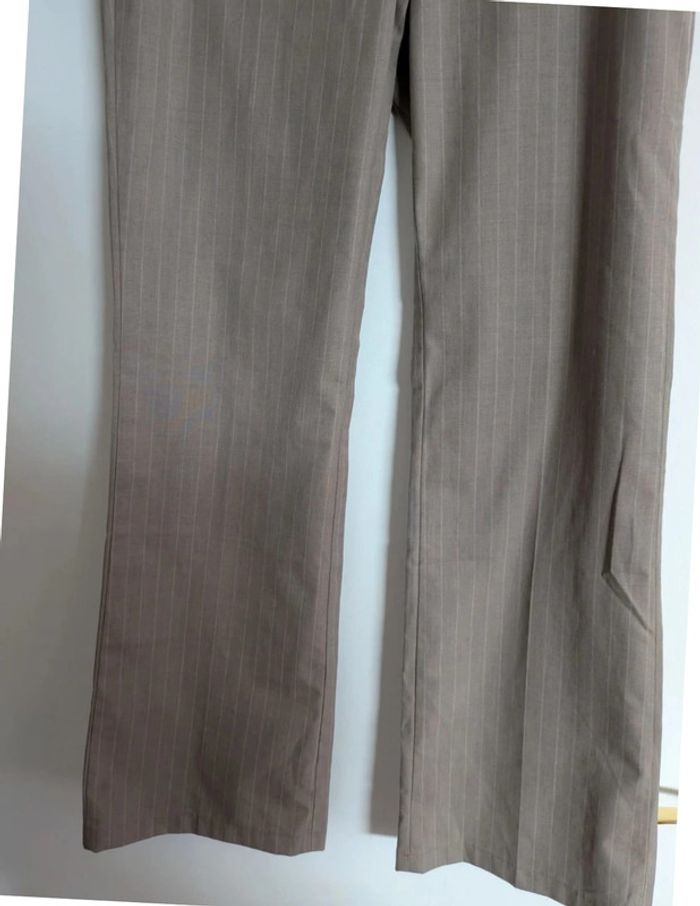 Pantalon de tailleur a rayures Naf Naf - photo numéro 4