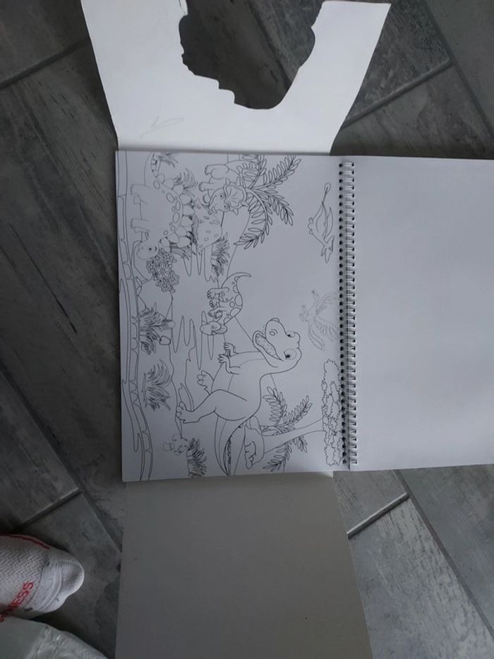 Livre le monde des dinosaures - photo numéro 5