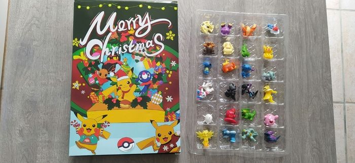 Calendrier de L Avent Pokémon vert et ses figurines - photo numéro 3
