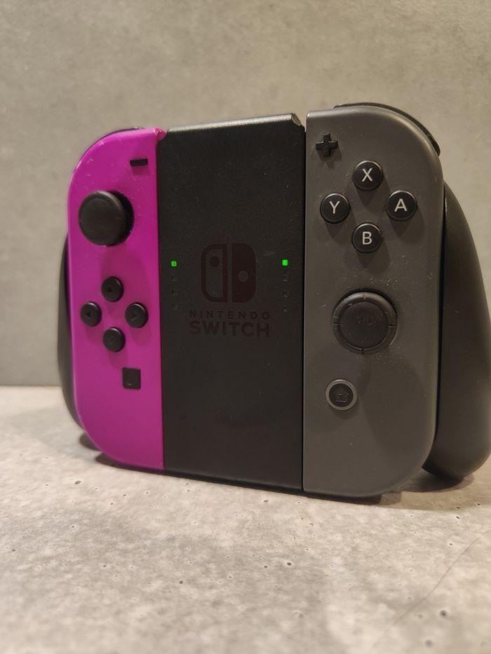 Nintendo switch oled - photo numéro 2