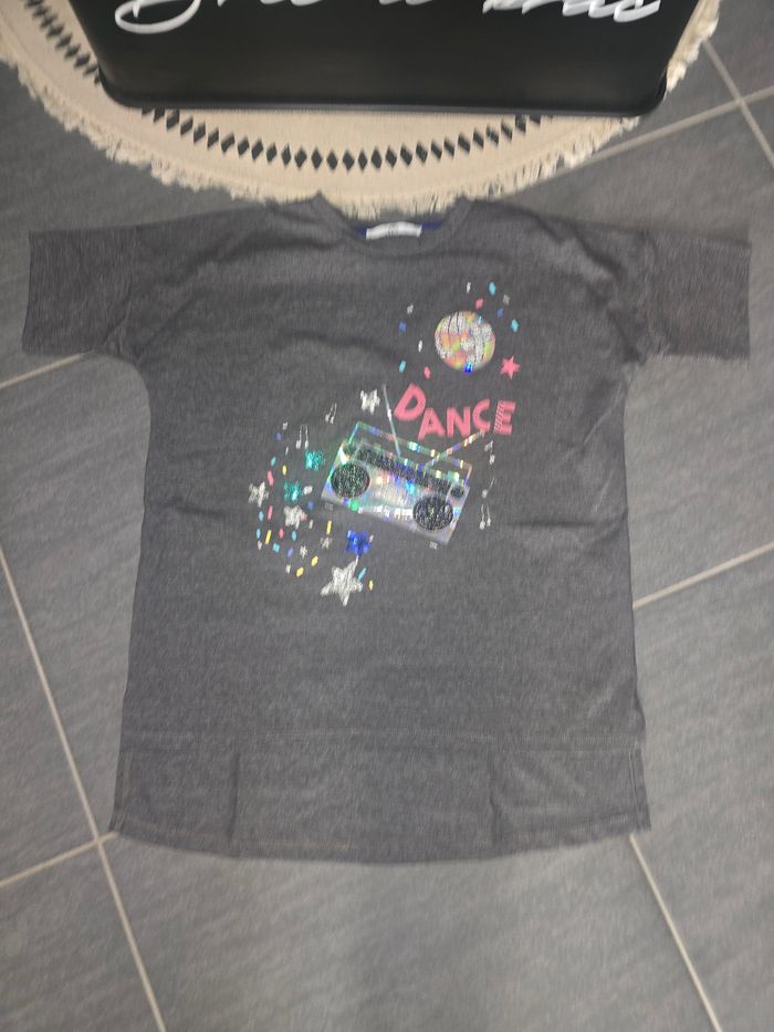 T-shirt fille 11.12 ans