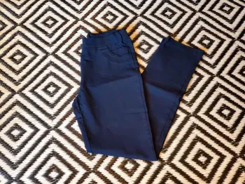 Pantalon bleu marine Bon État 12 ans