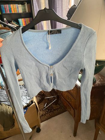 Pull crop top