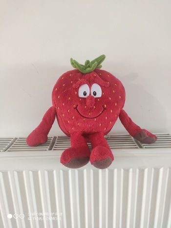 Peluche fraise 🍓
