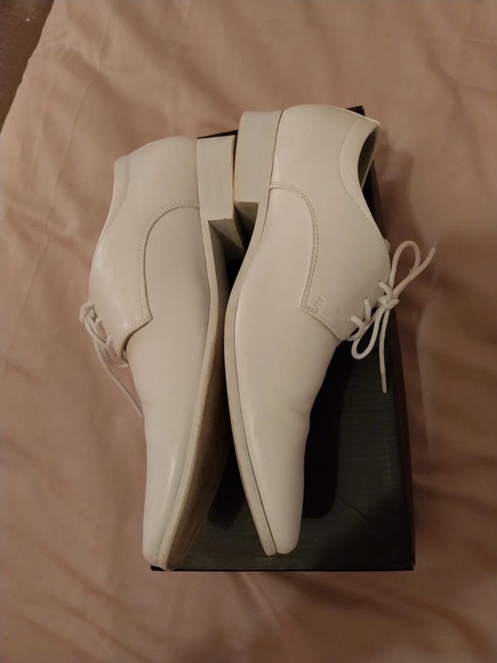 Chaussure / mocassin habille blanche T38 - photo numéro 2