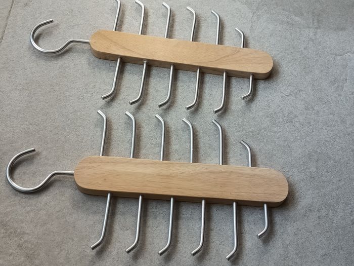 Lot 2 cintres à cravates - photo numéro 5