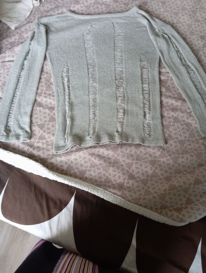 Pull gris