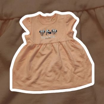 Magnifique robe Minnie taille 6 mois comme neuve jamais porté Disney