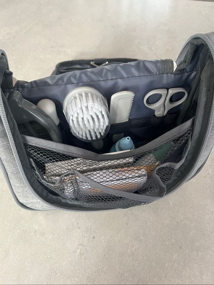 Trousse de toilette et accessoires - photo numéro 2