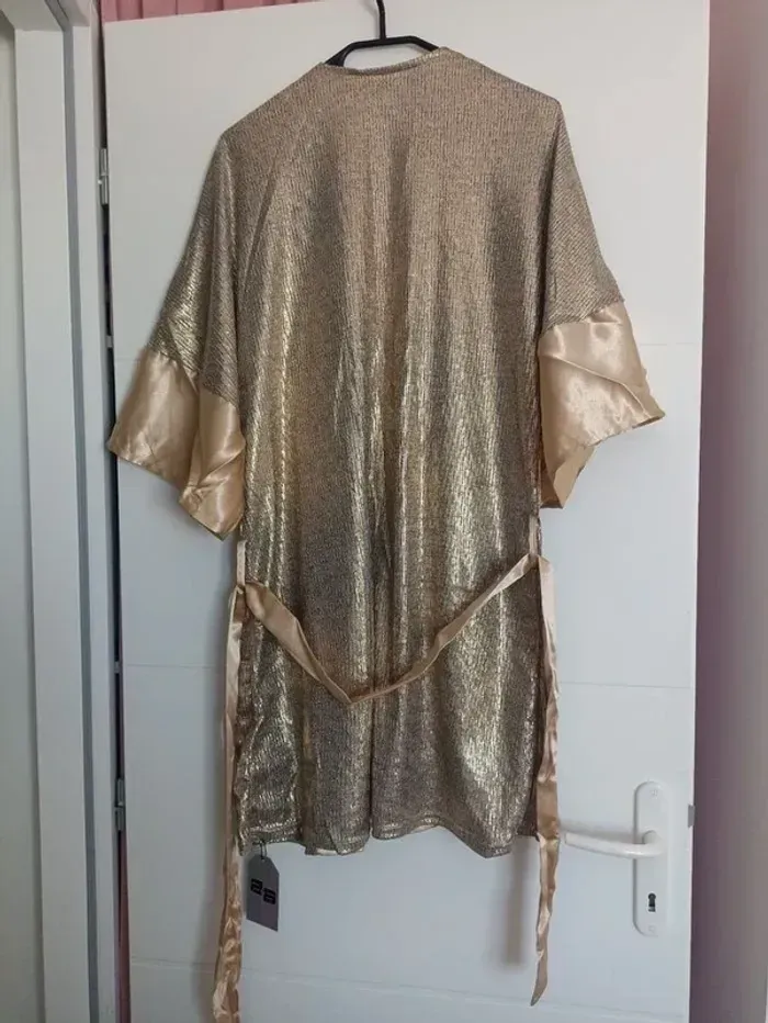 Kimono métallisé doré neuf - photo numéro 2