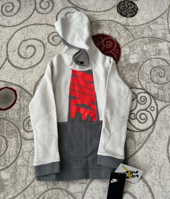 Sweat gris à capuche Nike