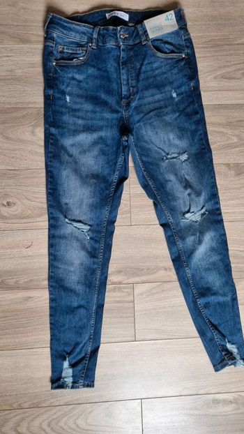 Jean tout neuf taille XL 42 marine elasthanne