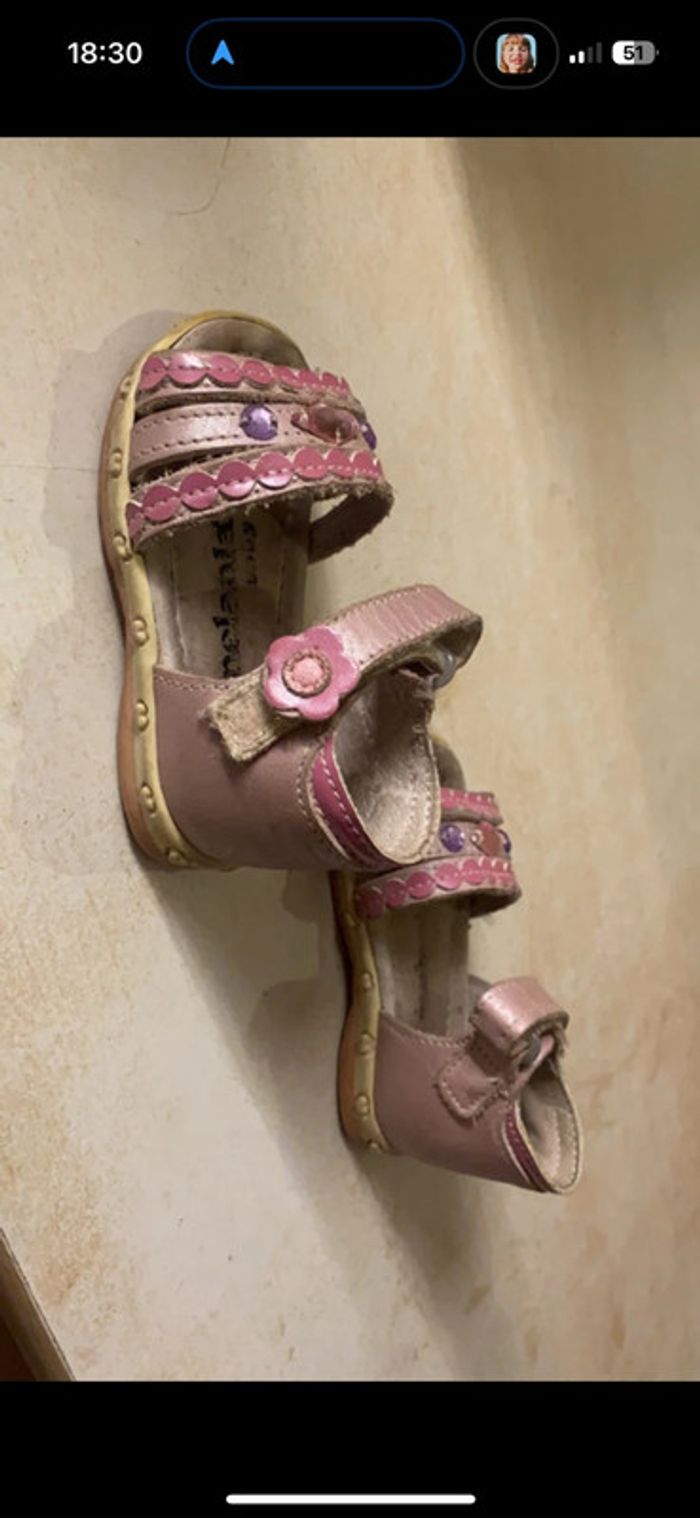 Sandales rose taille 19 - photo numéro 3