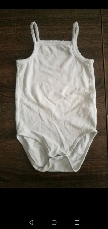 Body 12 mois blanc à bretelles  orchestra