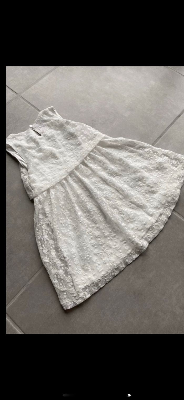 Robe à dentelle 36 mois - photo numéro 8