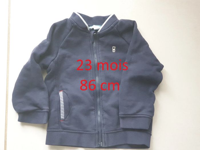 1 gilet zip bleu marque obaibi 23 mois 86 cm