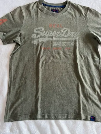 T-shirt Superdry taille L