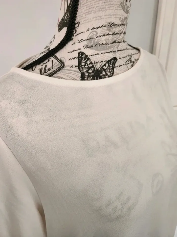 Ravissante Blouse Blanche de chez H&M et de taille 38 - photo numéro 3