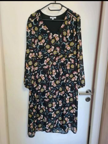 Robe fleurie taille 36