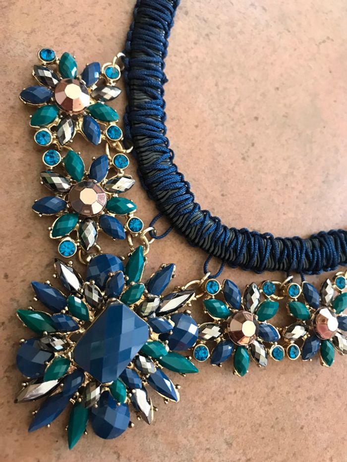Collier bleu marine - photo numéro 3