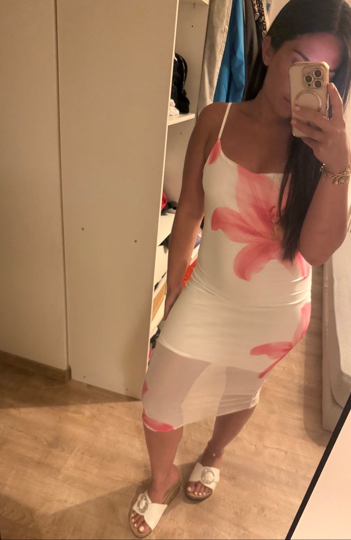 Robe d’été fleurie moulante