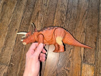 Dinosaure tricératops Jurassic world