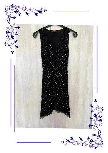 Jolie robe noire pois colorés M