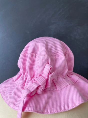 Chapeau  rose bébé