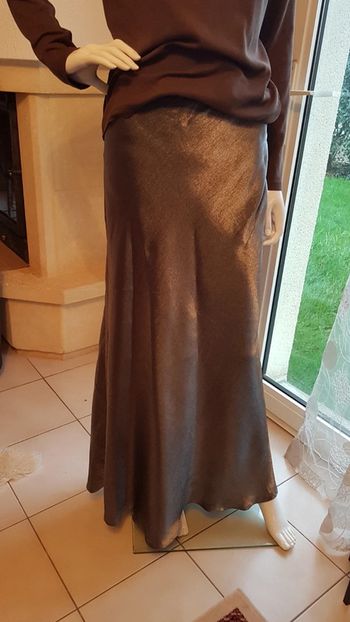 Jolie jupe longue argentée