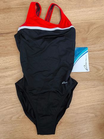 Maillot de bain une pièce  Dolfin Taille 26  Inscription “Océan” Neuf