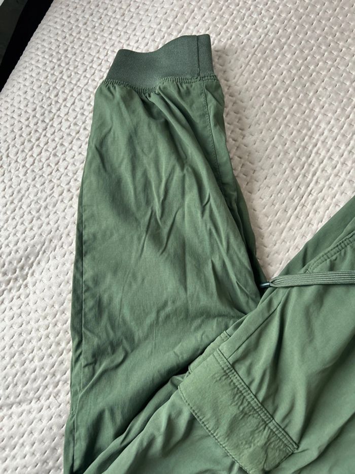 Pantalon cargo vert kaki - photo numéro 2