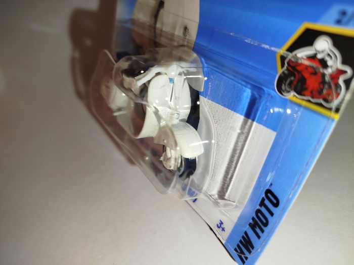 Hot Wheels  Vespa 90 SS Super Sprint (1966)  2025 - photo numéro 3