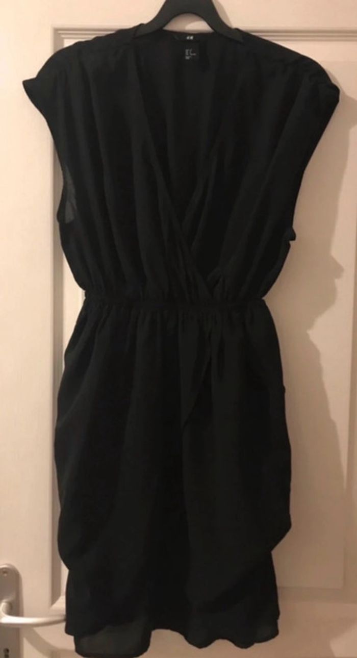 323 - Robe noire - photo numéro 4