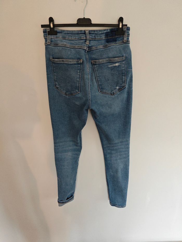 Jeans bleu Zara  taille 38 - photo numéro 4