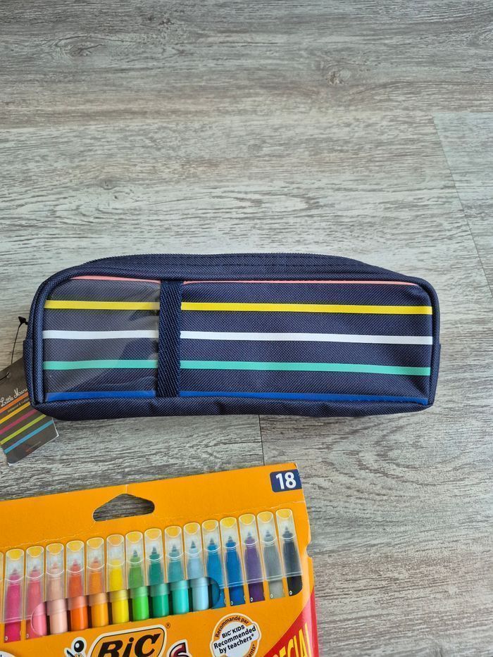 Lot fournitures scolaires stylos colle feutre crayon règle surligneur gomme taille crayon - photo numéro 6