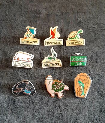 Lot de 9 pin's divers
