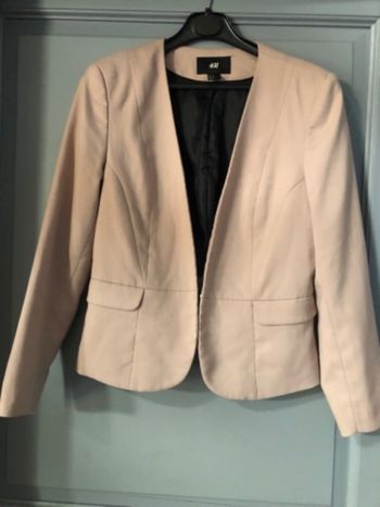 Très joli blaser rose poudré