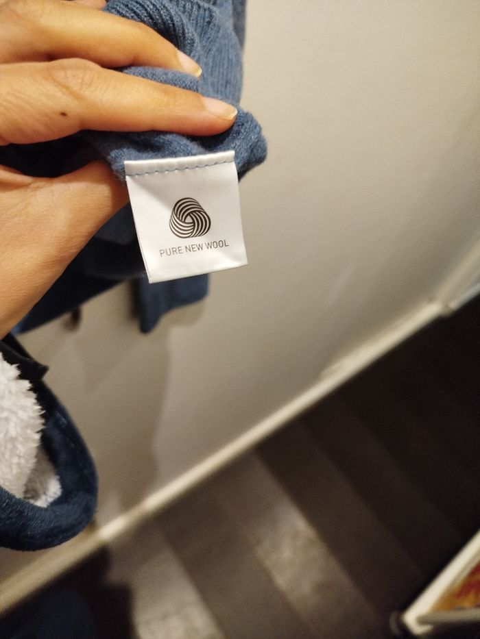 Pull lacoste - photo numéro 3