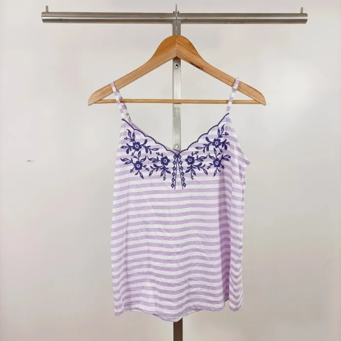 Top lilas à rayures fines et broderies florales fines bretelles CMT Atelier femme S/M A1101
