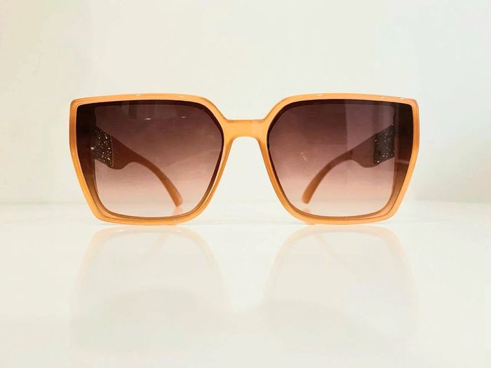 Lunette de soleil femme orange bras en strass uvprotection catégorie 3 - photo numéro 2