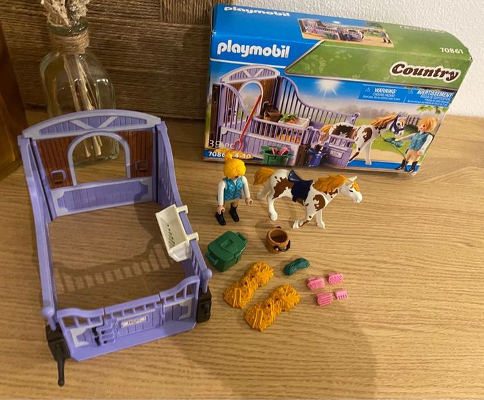 Box cheval Playmobil avec boite et notice - photo numéro 2