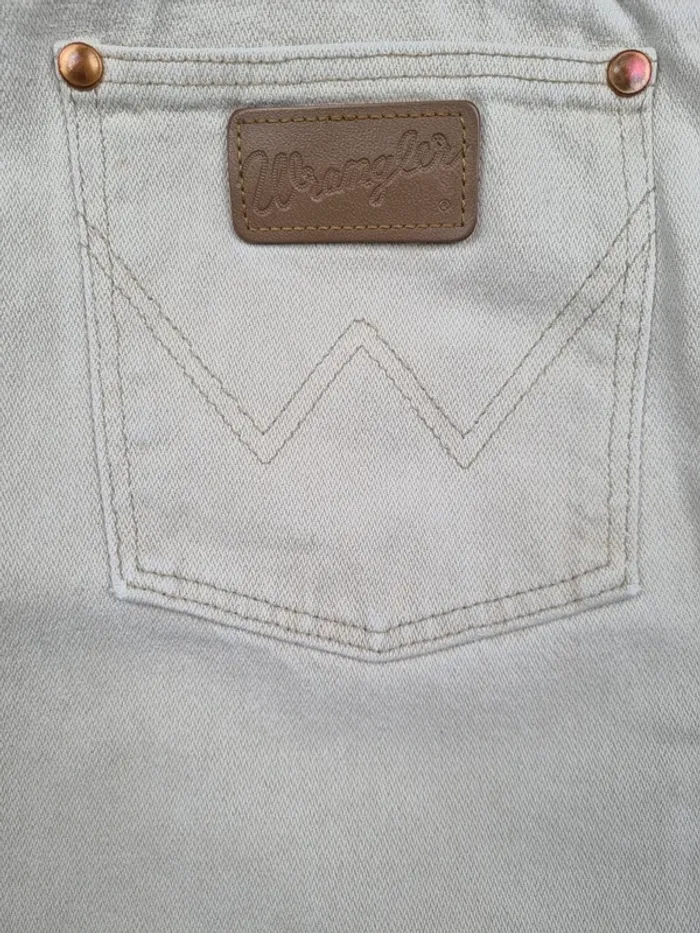 Jean Wrangler Crème – Taille 44 FR Homme (mesures en photos) - photo numéro 8