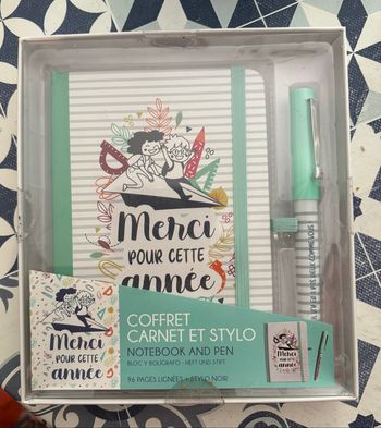 Carnet et stylo