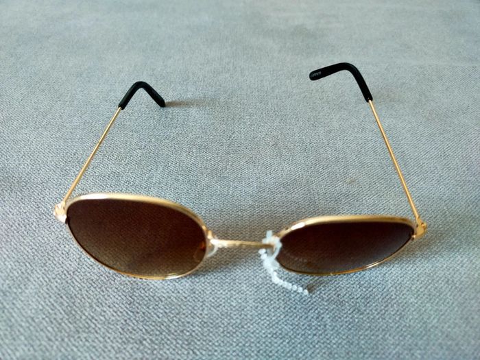 Lunettes de soleil vintage dorées – Verres brun dégradé - photo numéro 2