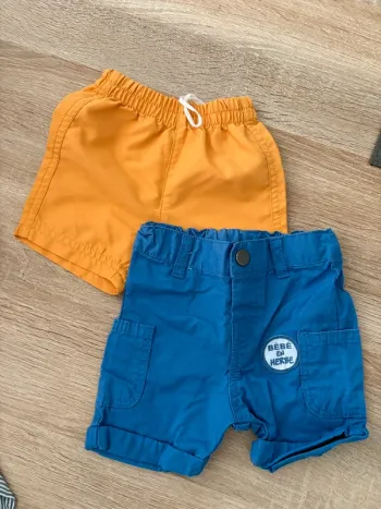 Lot 2 shorts bébé