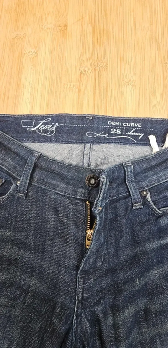 Jeans Levi's demi curve skinny T:36 W28/L32 - photo numéro 9