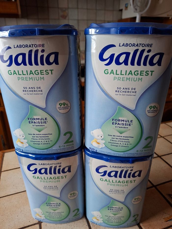 Vend lots , lait gallia premium formule épaissie