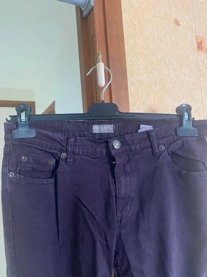 💜 Pantalon slim violet Jon Kafé – Élégance et originalité 💜 - photo numéro 4