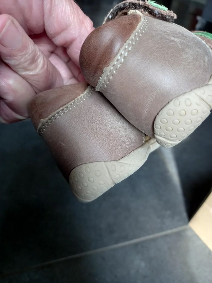 Sandalettes montantes en cuir - photo numéro 11